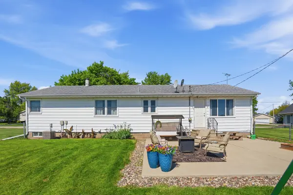 215 N YATES ST, Alpha, IL 61413