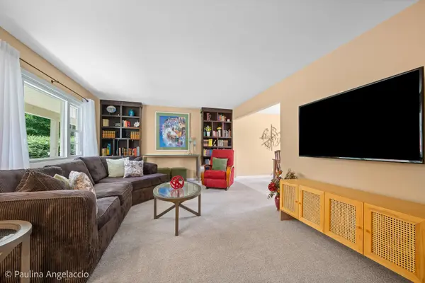 641 Aberdeen RD, Cary, IL 60013