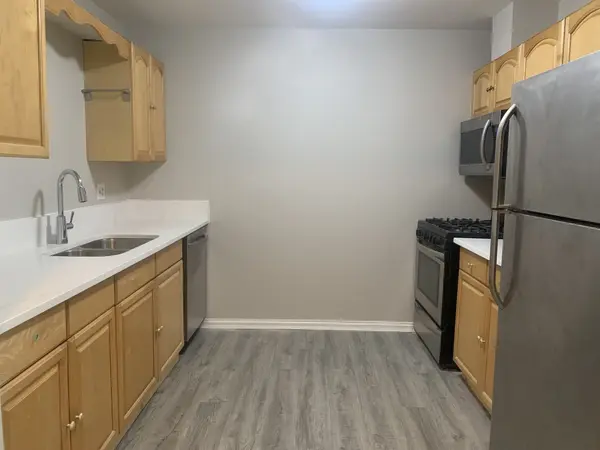 264 E Bailey RD #L, Naperville, IL 60565