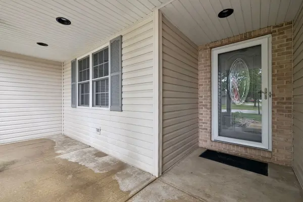 1490 Derby DR, Bourbonnais, IL 60914