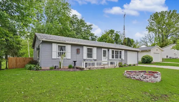 205 N Jefferson ST, Mahomet, IL 61853