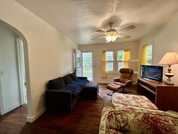1211 W Short DR W, Carbondale, IL 62901