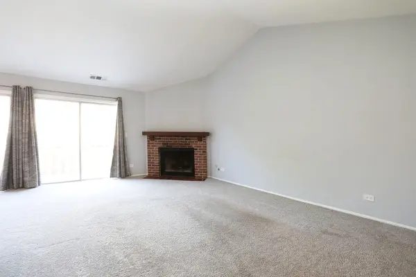 1143 Auburn LN #1143, Buffalo Grove, IL 60089