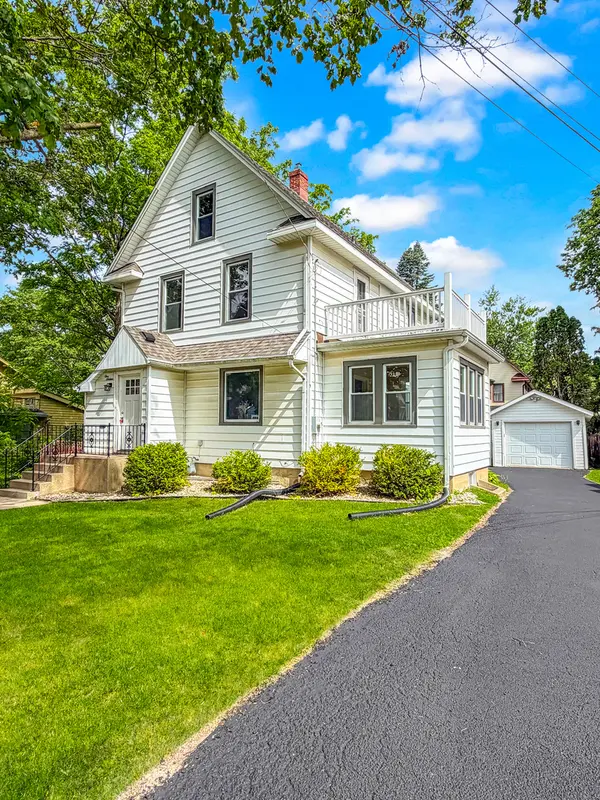 116 E Fuller ST, Freeport, IL 61032
