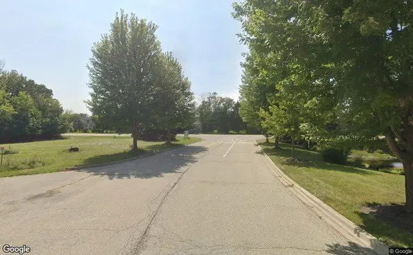 1102 Noble Pkwy, Port Barrington, IL 60010