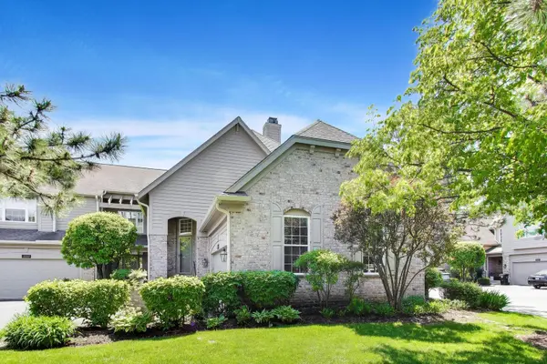 11171 Edgebrook LN, Indian Head Park, IL 60525