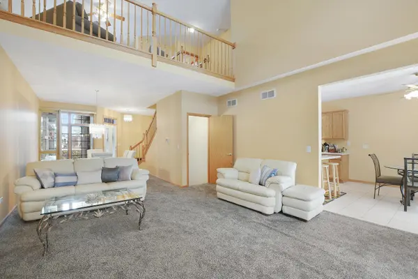 6963 Margaret Courtyard CT, Tinley Park, IL 60477