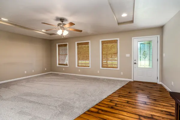 1100 Samantha DR, Carterville, IL 62918