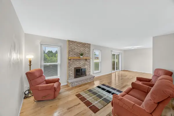 7827 Belle Rive CT, Tinley Park, IL 60477