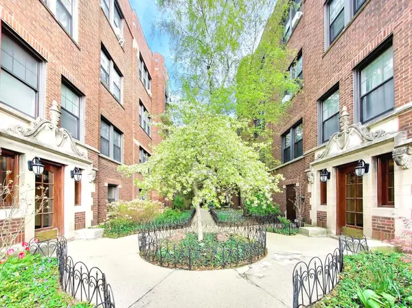 5465 S Ingleside AVE #2W, Chicago, IL 60615
