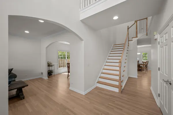 1114 Oxford RD, Deerfield, IL 60015