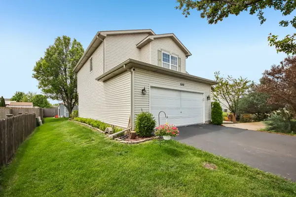 6102 Oldcreek LN, Joliet, IL 60431