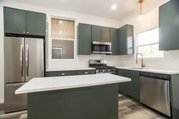 6227 S MAY ST, Chicago, IL 60621