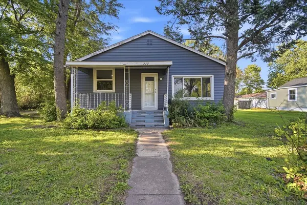 717 E Cemetery AVE, Chenoa, IL 61726