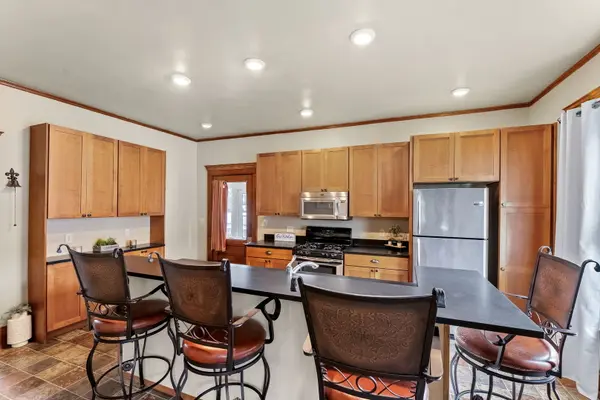 402 SE 2nd AVE, Aledo, IL 61231