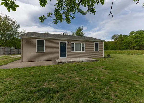 803 12th ST, Rapids City, IL 61278