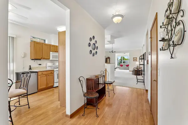 3402 Stretch Run RD, Grayslake, IL 60030