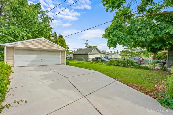 143 N Center ST, Bensenville, IL 60106