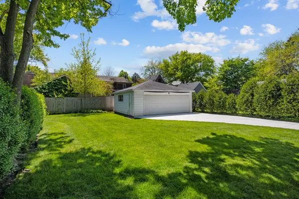 724 Maclean AVE, Kenilworth, IL 60043