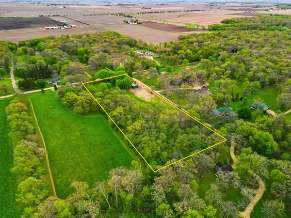 4924 N Wendorf RD, Monroe Center, IL 61052