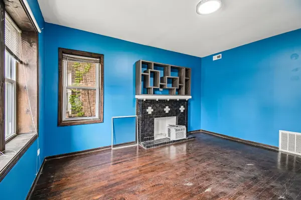 1653 N Mason AVE, Chicago, IL 60639