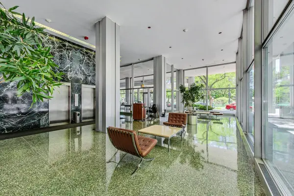 2400 N Lakeview AVE #808, Chicago, IL 60614