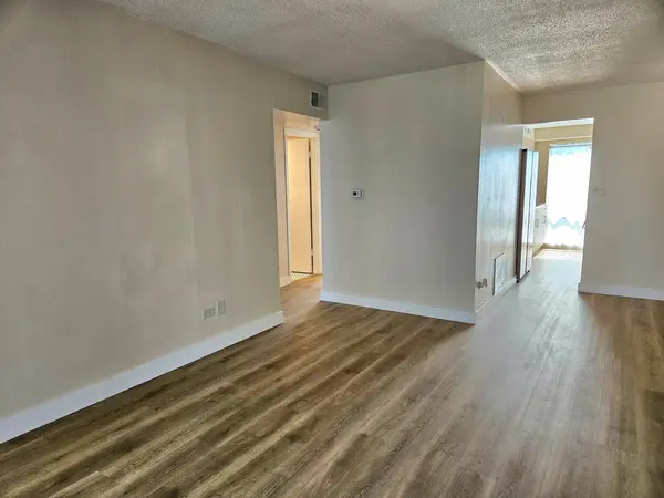 5502 TINDER DR #5, Rolling Meadows, IL 60008