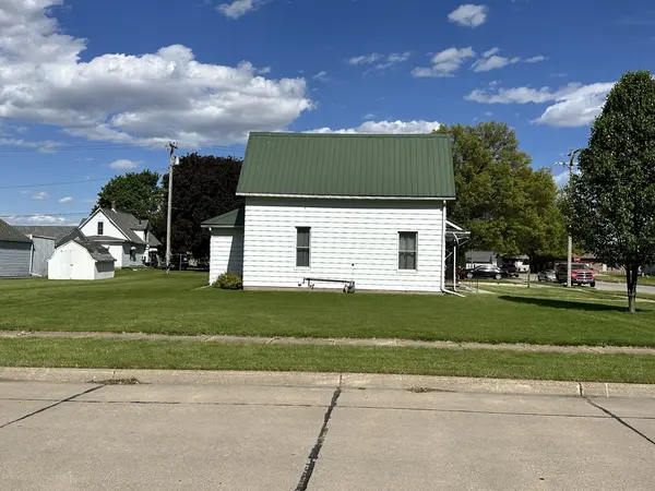 42 W Wilson ST, Preston, IA 52069