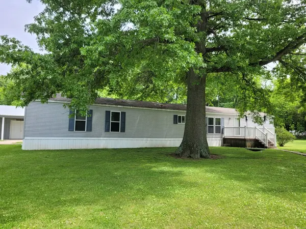 2916 S 13th ST, Mt Vernon, IL 62864