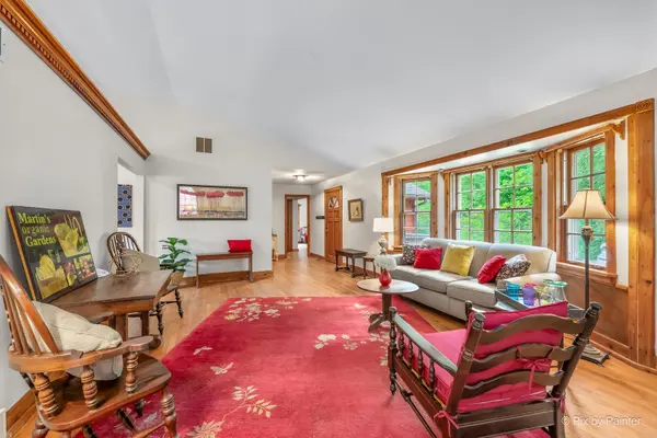 43W870 McDonald RD, Elgin, IL 60124