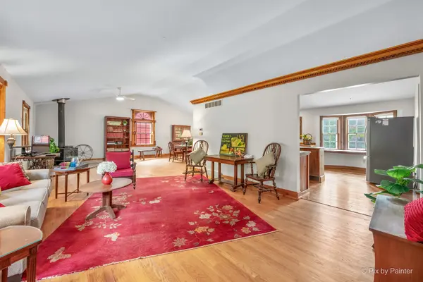 43W870 McDonald RD, Elgin, IL 60124