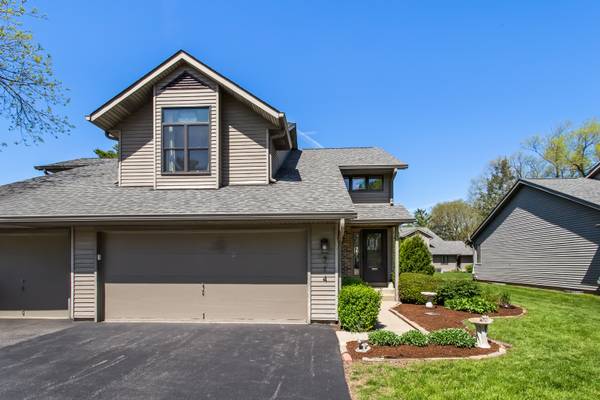 714 Eletson DR, Crystal Lake, IL 60014