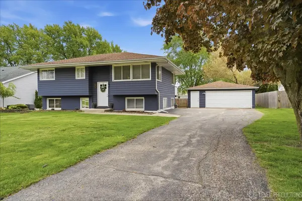 34 W Amber AVE, Cortland, IL 60112
