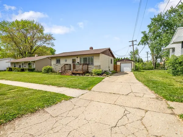 1270 W Staver ST, Freeport, IL 61032