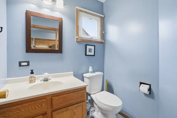 1122 Leo Singer LN, Zion, IL 60099