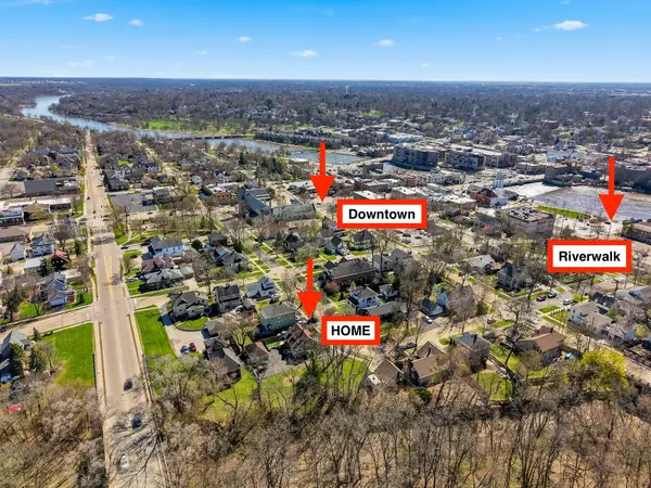 218 N 4th AVE, St. Charles, IL 60174
