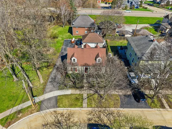 218 N 4th AVE, St. Charles, IL 60174