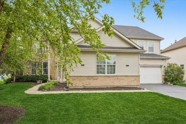 627 Mansfield WAY, Oswego, IL 60543