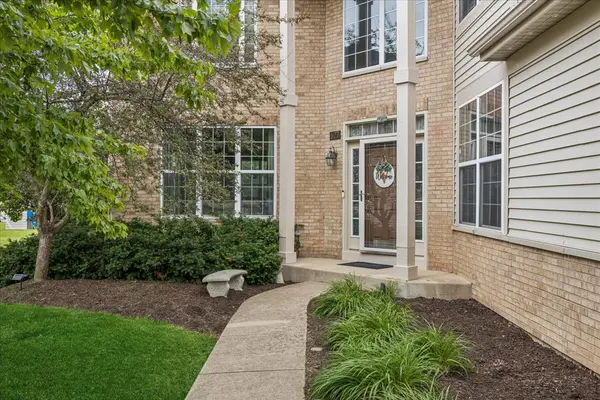 627 Mansfield WAY, Oswego, IL 60543