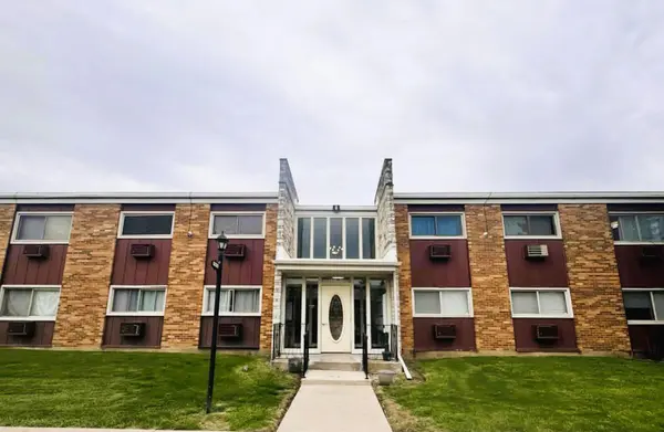 1313 S Rebecca RD #209, Lombard, IL 60148