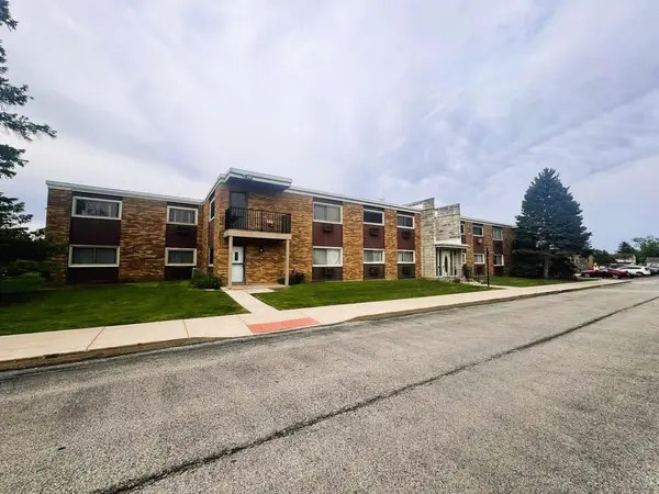 1313 S Rebecca RD #209, Lombard, IL 60148