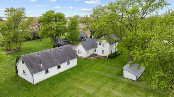 8162 S Perryville RD, Cherry Valley, IL 61016