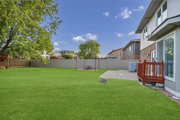1441 W AUTUMN TRL, Addison, IL 60101