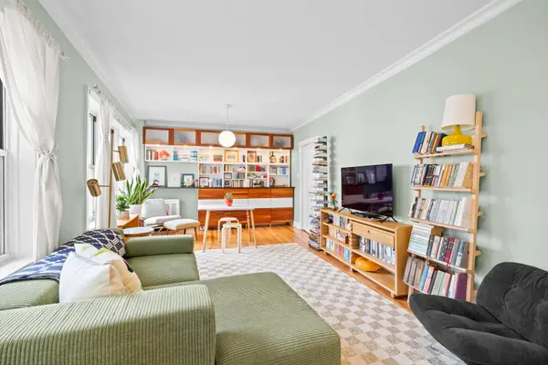 1221 W JARVIS AVE #2, Chicago, IL 60626