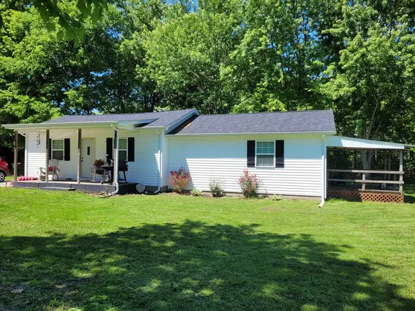 1102 Bethel RD, Mt Vernon, IL 62864