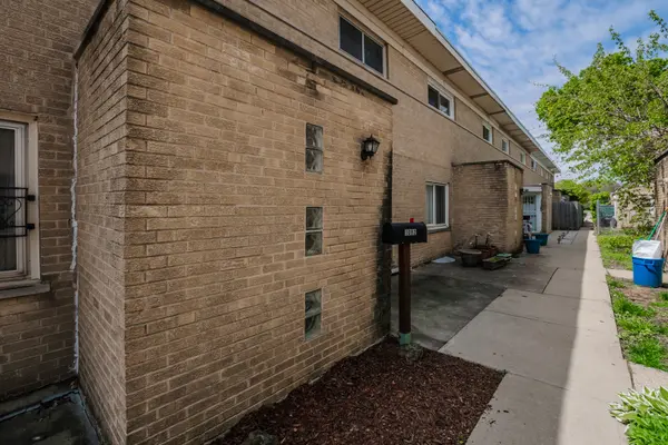 Address not disclosed, Forest Park, IL 60130