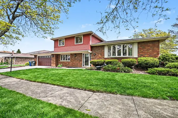 1018 E 193rd ST, Glenwood, IL 60425