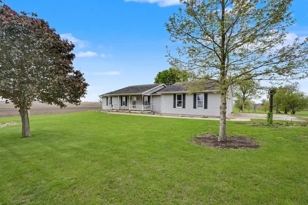 1681 County Road 700 N, Philo, IL 61864