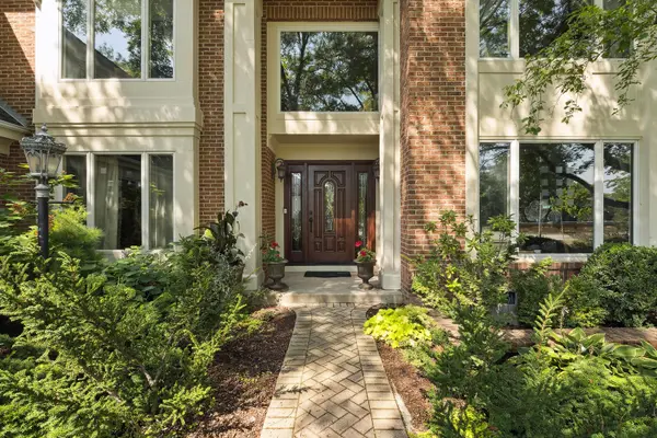 1814 Brandywyn LN, Buffalo Grove, IL 60089