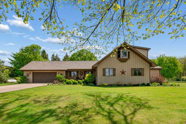 9590 Brown RD, Morris, IL 60450